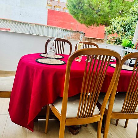 Apartmán Pisos Baraja Gl Madrid Exteriér fotografie
