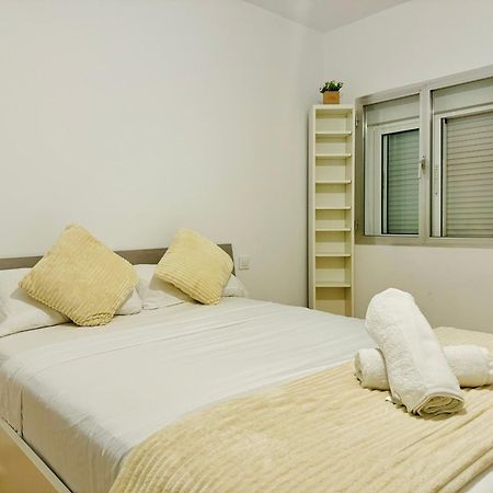 Apartmán Pisos Baraja Gl Madrid Exteriér fotografie